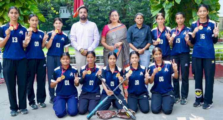 KMV Collegiate Sr. Sec. School bags winning position in District Softball Championship  
