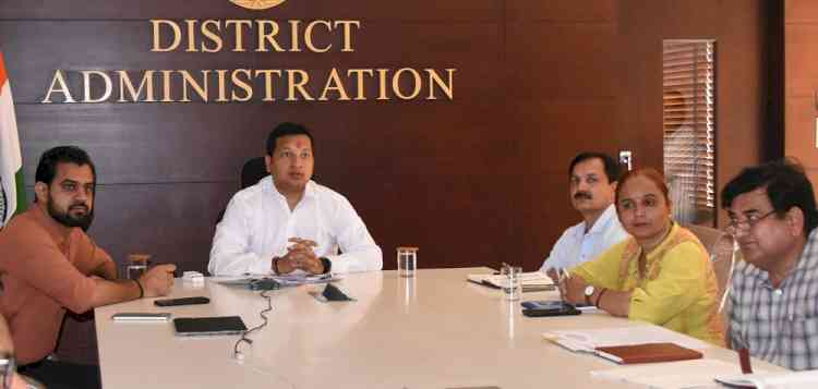 DC Sachin Gupta gives directions to ensure 100% Registration of Women under Deen Dayal Lado Laxmi Yojana