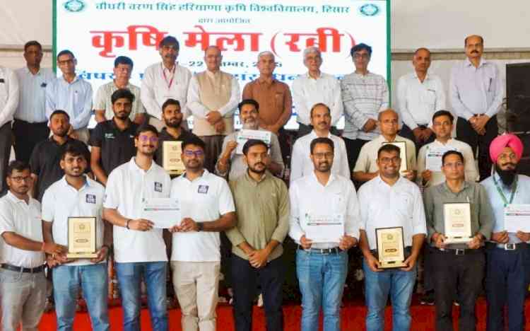 पशुपालक अपने खेत और पशुधन को संसाधन नहीं, बल्कि पूंजी समझेः कुलपति डॉ. विनोद कुमार वर्मा