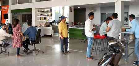 Chhattisgarh: After GST cut, bike prices drop in Kawardha; customer footfall soars
