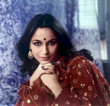 Soni Razdan draws parallels with daughter Alia Bhatt as she shares throwback picture