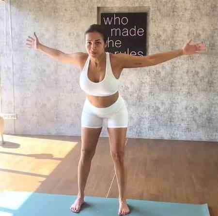 Malaika Arora demonstrates Chinese movements to release tension and strengthen the body