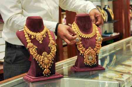 Gold outperforms equities for the 4th consecutive Diwali cycle