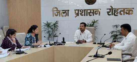 राजनीतिक दल 30 सितंबर तक प्रत्येक मतदान केंद्र पर नियुक्त करें बीएलएः डीसी एवं जिला निर्वाचन अधिकारी सचिन गुप्ता