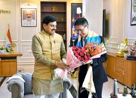 Singapore Consul General meets CM Mohan Yadav, discusses investment in green energy