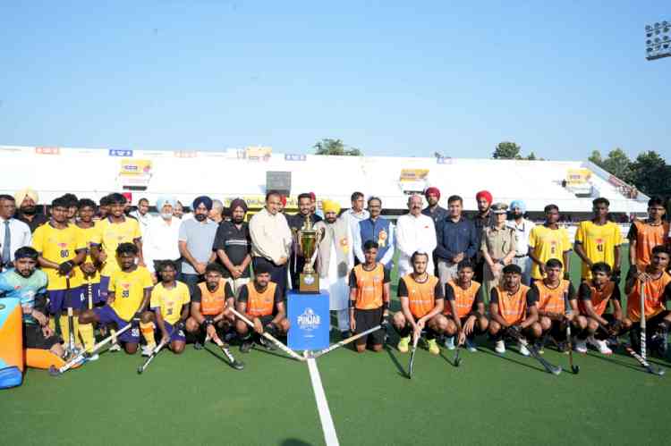 CM vows to restore pristine glory of hockey in the state 
