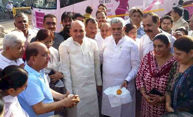 बजरंग भवन से एलीवेटेड रेलवे ट्रैक के पास सड़क निर्माण प्रारंभ