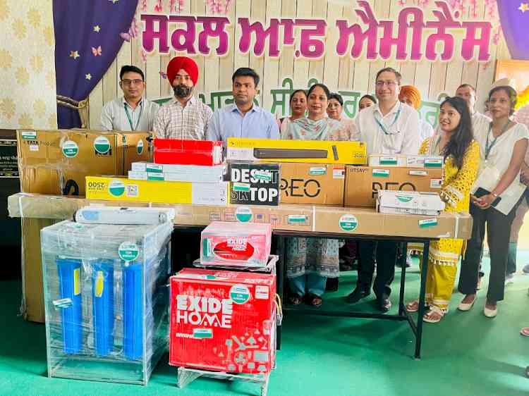SOE Govt Model SS School (Millerganj), Dholewal gets two projectors with screens, Water cooler with RO, fans