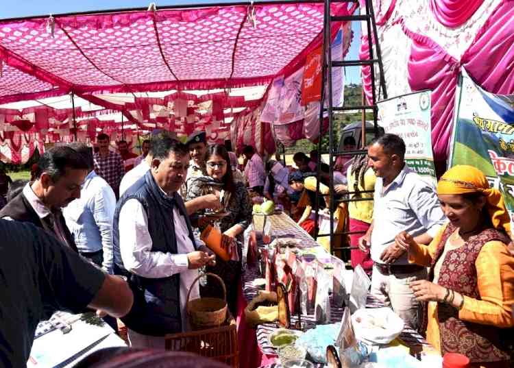 Kisan Mela Highlights Scope of Medicinal Plants for Farmers