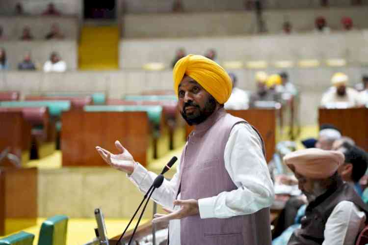 CM announces to give Rs 7200 per acre to farmers under jisda khet, usdi ret scheme for desilting in their farms