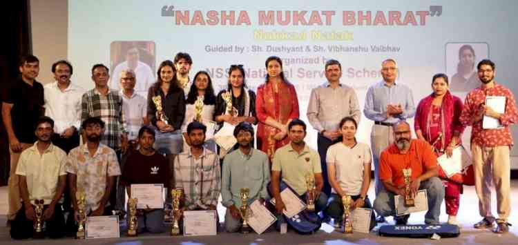 Neeraj and Shalu emerge as winners of the Mixed Doubles Title