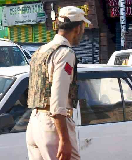 Anti-terror crackdown: J&K Police seal Hurriyat office, raid houses of Jamaat-linked men