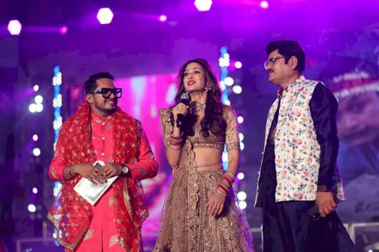 Anita Bhabi and Tiwari Ji Light Up Mumbai’s Garba Night