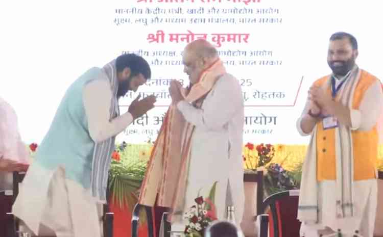 Photo Feature on Khadi Crafts Festival by Khadi and Village Industries Commission at Rohtak