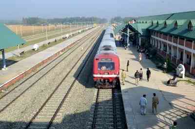 First automobile freight train successfully arrives in Kashmir