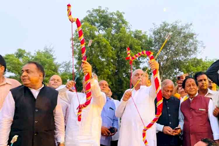 रोहतक में विभिन्न स्थानों पर उल्लास के साथ मनाया गया दशहरा