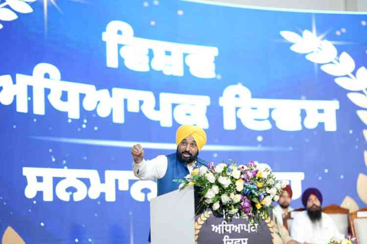 Play a key role in perpetuating the glorious heritage of the state: CM to Teachers