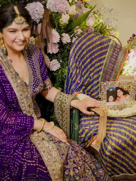Anshula Kapoor calls her Gor Dhana 