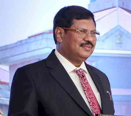 Andhra Pradesh, Telangana CMs condemn attack on CJI Gavai