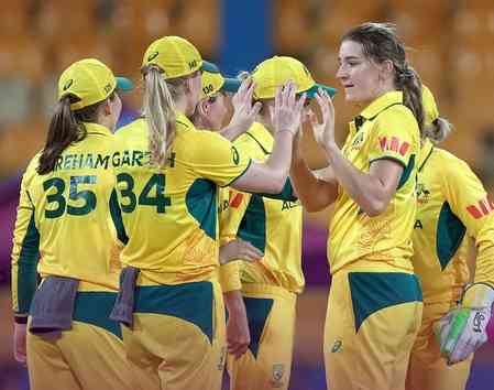 Women's World Cup: Mooney’s ton, fine bowling help Australia win 17th match against Pakistan