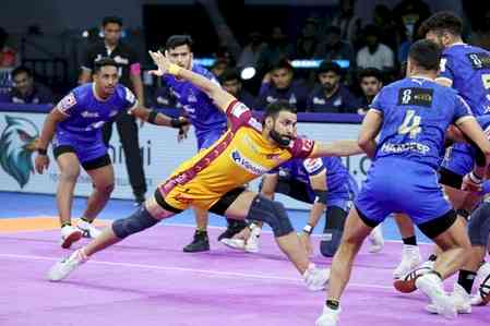 PKL 12: Bharat roars in 100th game with 20 points as Titans dismantle Steelers