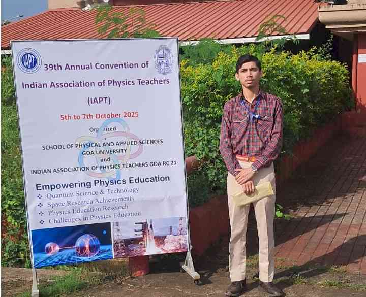 Vineet Sharma Shines at IAPT Convention for Excellence in Physics