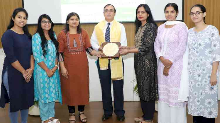 महिलाओं के वित्तीय सशक्तिकरण पर व्याख्यान आयोजित