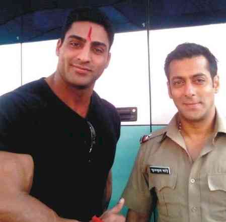 Salman Khan mourns the death of his 