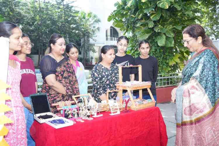 KMV hosts 'Karwa Chauth Sale' to blend tradition with entrepreneurship 