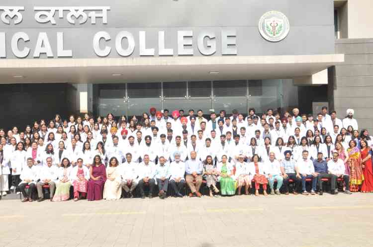 White Coat Ceremony held for fresh medicos of MBBS batch 2025