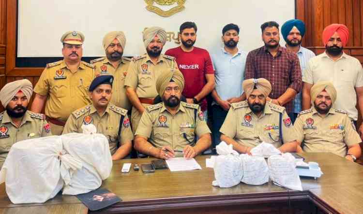 Major blow to drug network in Ferozepur; Huge recoveries of heroin, opium and poppy husk in different operations