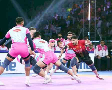 PKL 12: All-round prowess from Bengaluru Bulls help them dominate Pink Panthers