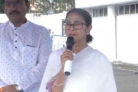 Girls shouldn't be allowed to go out at night: Mamata Banerjee on Durgapur gang-rape incident