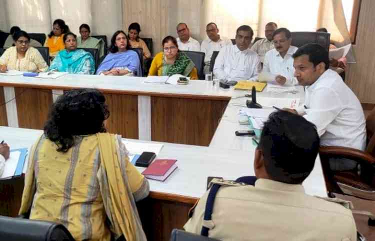उपायुक्त सचिन गुप्ता ने सभी नागरिकों की स्वास्थ्य जांच के लिए योजना तैयार करने के निर्देश दिए