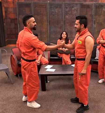 Kiku Sharda and Aditya Narayan eliminated from Rise and Fall