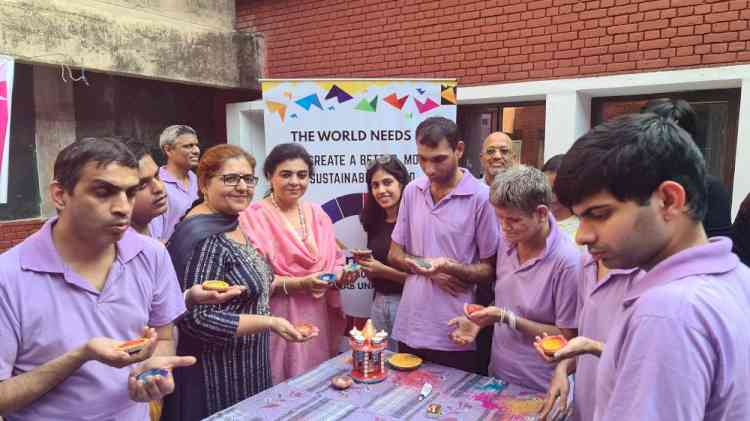 Brushstrokes Of Joy: Enactus PU spreads festive cheer with specially-abled at Samarth Jiyo