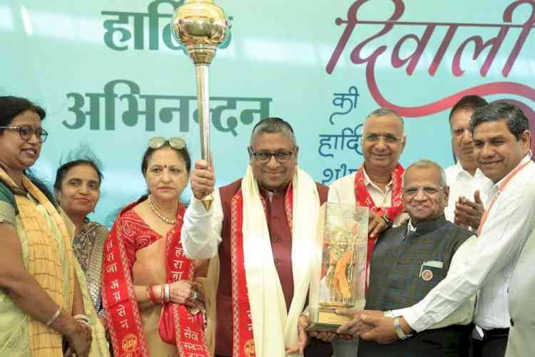 समाज सेवा ही सबसे बड़ी सेवा हैः राजेश जैन