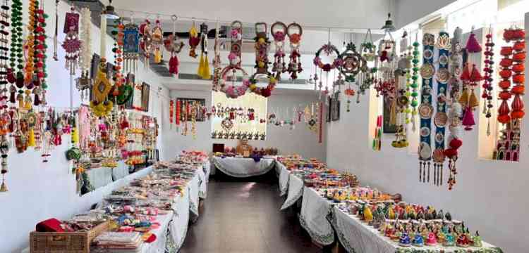 दीपावली प्रदर्शनी आज से