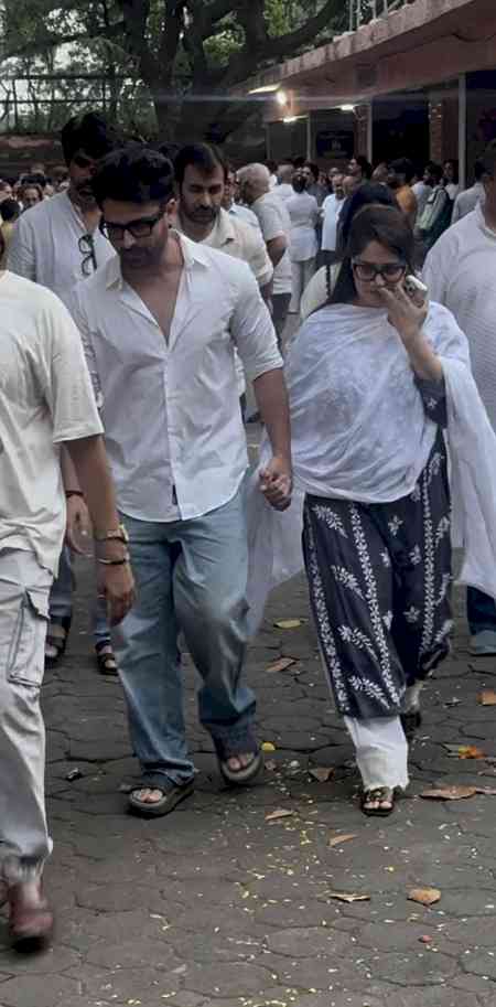 Dipika Kakkar, Shoaib Ibrahim get teary-eyed at co-star Pankaj Dheer's funeral