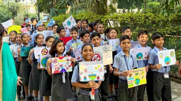 Ashmah International School conducted Anti-Cracker Campaign