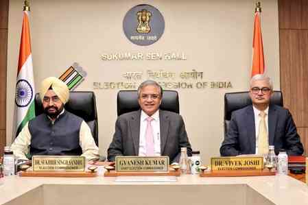 Bihar polls: ECI holds meet of enforcement agencies to combat movement of cash, liquor and drugs
