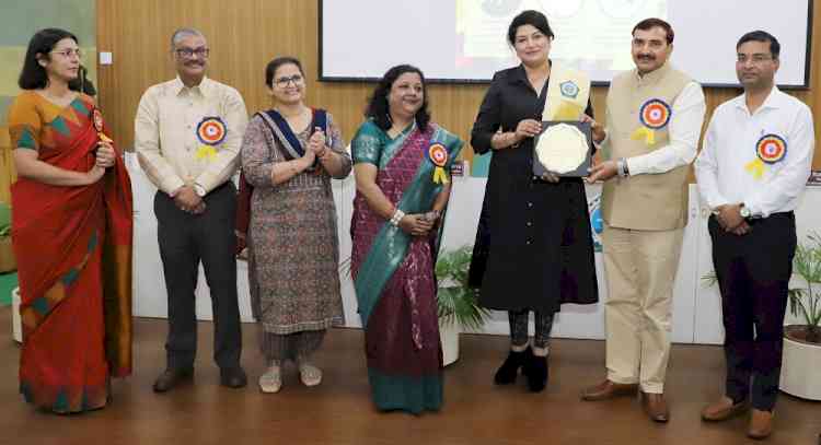 प्रश्नोत्तरी में प्रीति व मुक्ति और एक्सटेम्पोर में मनस्वी ने बाजी मारी