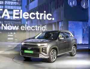 Automakers see surge in vehicle purchases on Dhanteras