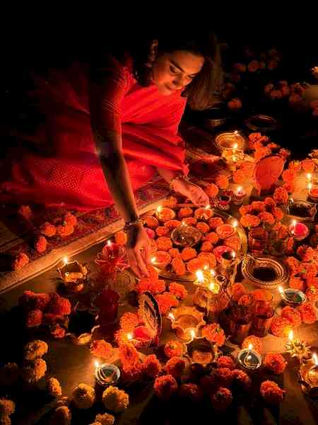 Apple CEO Tim Cook shares 'stunning' Diwali image by Mumbai-based photographer