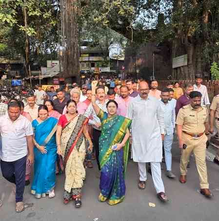 Row erupts over 'purification' ceremony at Shaniwar Wada after viral video of women offering namaz