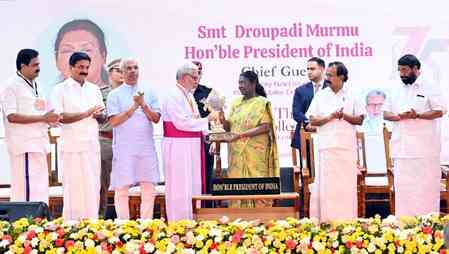 President Murmu hails St. Thomas College’s 75-year legacy of learning and social justice