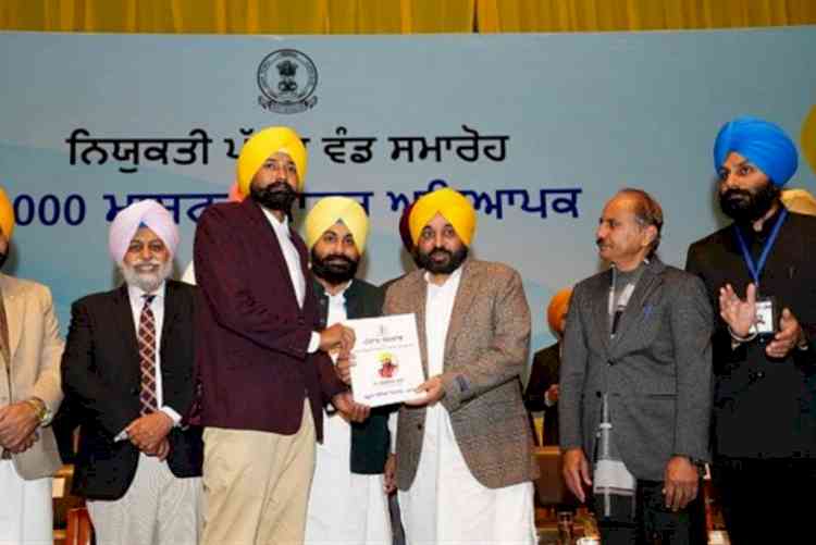 Punjab government made history: gave 54,422 government and 4.5 Lakh private jobs without recommendations