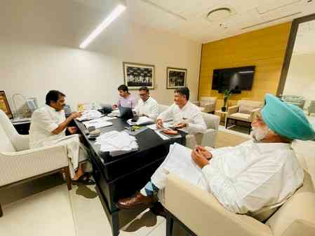 Rajasthan: Congress holds crucial meeting with state leaders