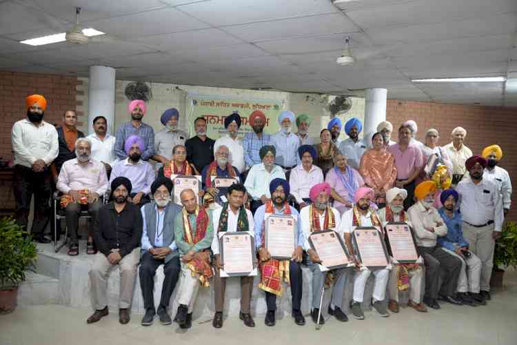 Punjabi Sahit Academy Organizes Felicitation Ceremony on Foundation Day