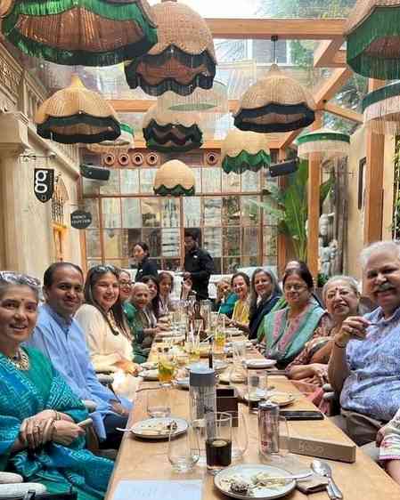 Shabana Azmi says 'Bichde sabhi baari baari' as she remembers late Satish Shah